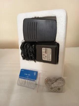 Máquina de coser mini 2 velocidades