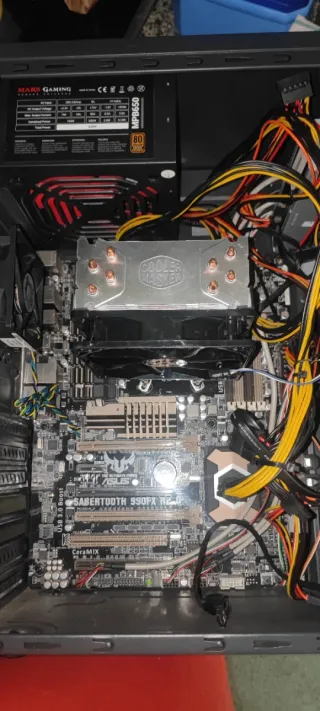 Placa Base ASUS Sabertooth 990FX R2.0 + procesador