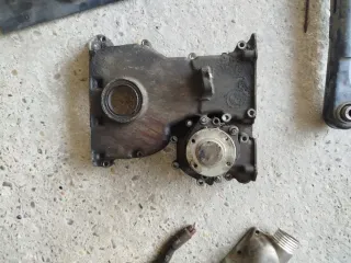 Tapa distribución y bomba agua BMW E36 M50