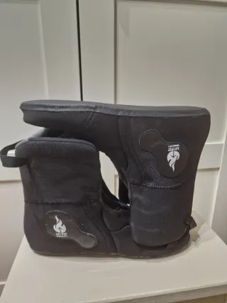 Patines (bota y botín) negros