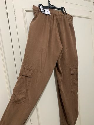 Pantalón Stradivarius