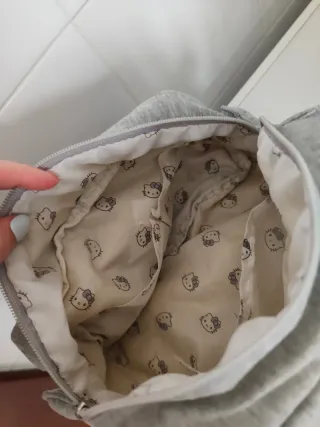 Neceser mediano Hello Kitty gris Lazy Mornings