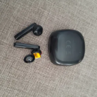 Auriculares Inalámbricos Negros...NO ENVÍO