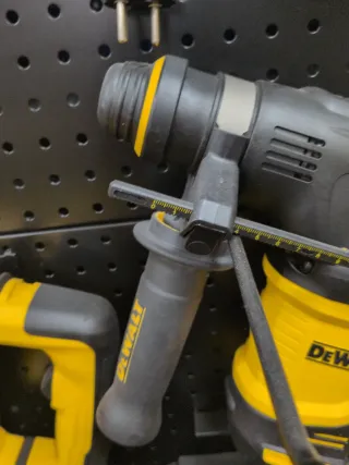 Taladro percutor Dewalt 950W 30mm SDS Plus D25333