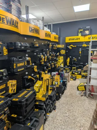 Taladro percutor Dewalt 950W 30mm SDS Plus D25333