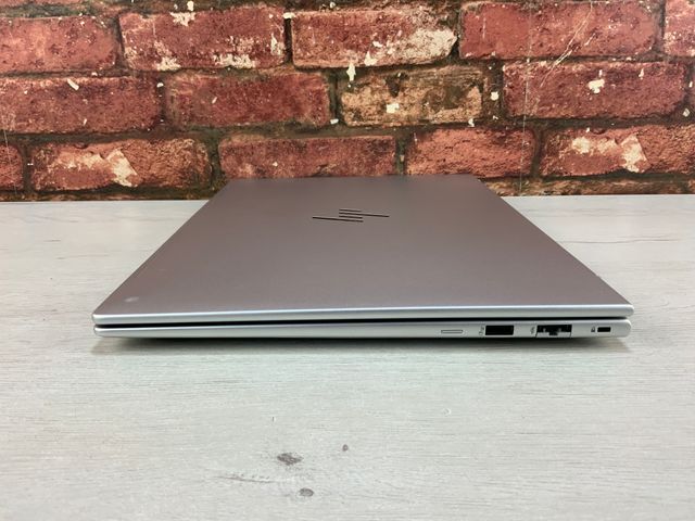 Portátil HP EliteBook 660 G11