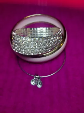 Lote 3 pulseras plateadas y rosas