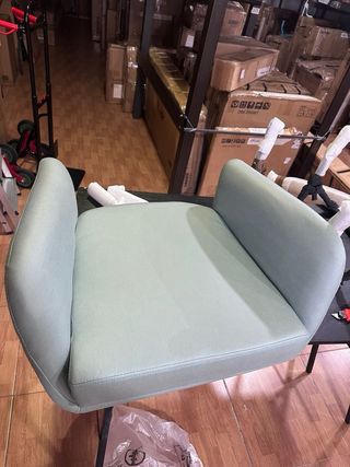 Mecedora moderna azul y madera