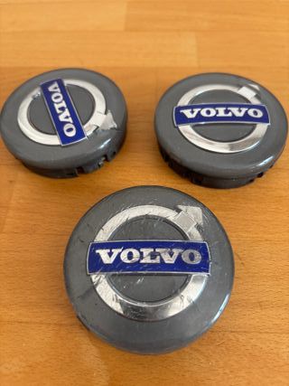 3 Tapas de buje Volvo 30666913