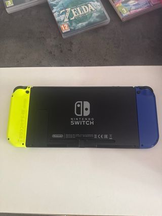 Nintendo Switch Azul/Amarillo + Juegos
