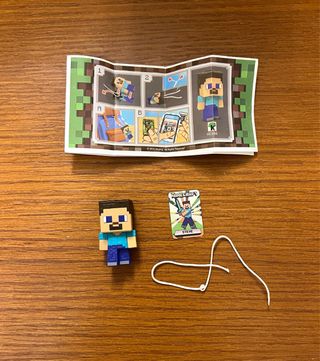 Minecraft Kinder Joy Figura Steve