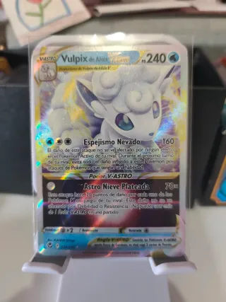 Carta Pokémon Vulpix de Alola V-ASTRO Español