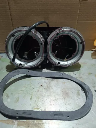 Carcasas Faros Seat 1500 Doble