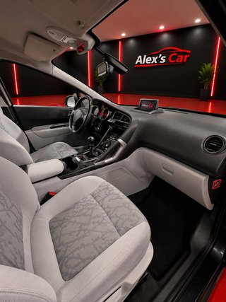 Peugeot 3008 1.6 HDi 115 Allure 5p FAP