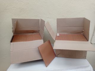 Baldosin Cerámico 20x20 Marrón