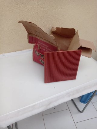 Baldosin Cerámico 20x20 Marrón
