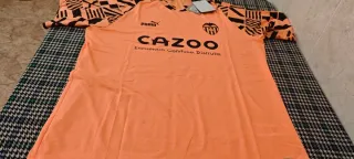 Camiseta training del Valencia CF. Talla XL