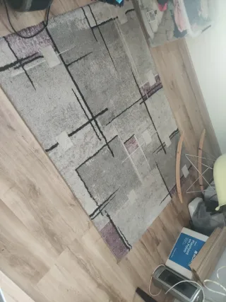 Alfombra moderna gris y morada