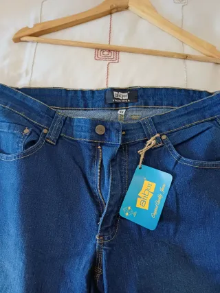 Pantalón vaquero elástico Ahbor Talla 44 Sin usar