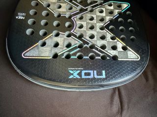 Pala de pádel NOX AT10
