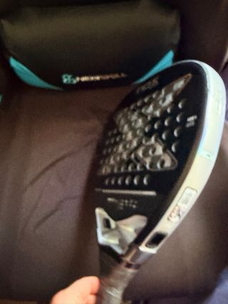 Pala de pádel NOX AT10