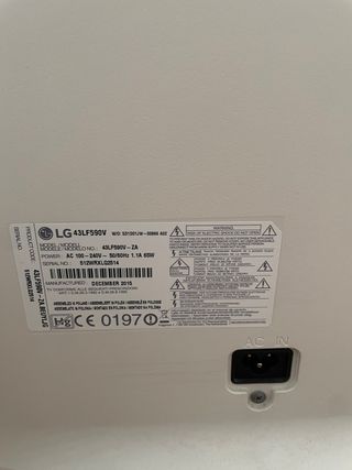 Televisor LG 43 Blanco y Negro