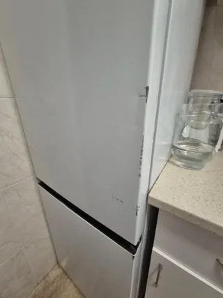 Nevera Hisense Combi Funciona bien