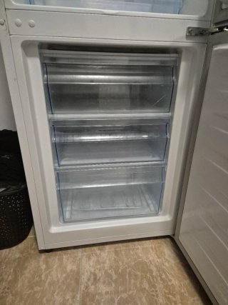 Nevera Hisense Combi Funciona bien