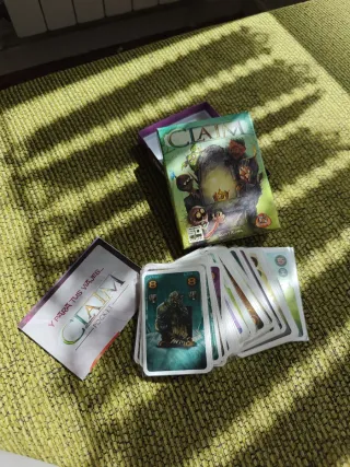 Claim Juego de Cartas
