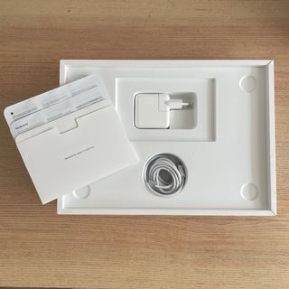 NUEVA MacBook Air M2 100% Batería COMO NUEVO