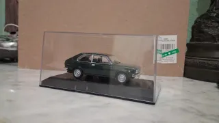 SEAT 128 1977 1:43 Altaya