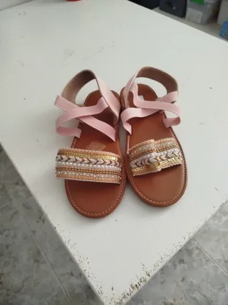 Sandalias rosas T34 sin usar
