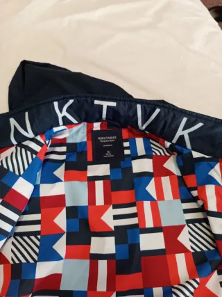 Parka azul con capucha 16 años