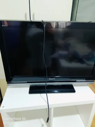 TV Sony Plasma + Mueble Ikea Blanco