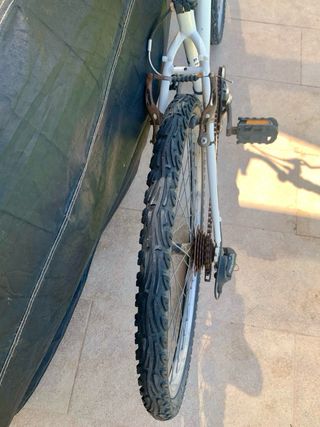Bicicleta Decathlon Blanca