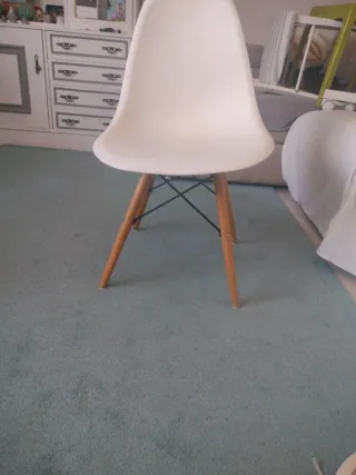 Silla Nórdica Blanca y Madera