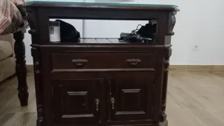 Mueble de madera