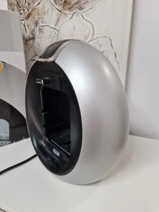 Cafetera Dolce Gusto DeLonghi