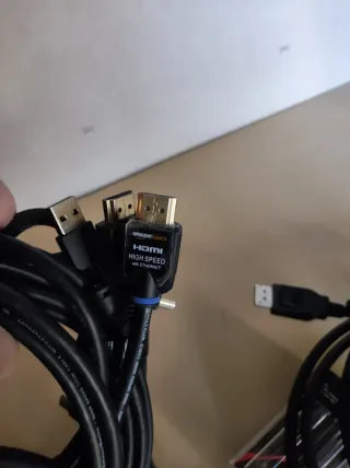 Lote de Cables y Adaptadores Varios