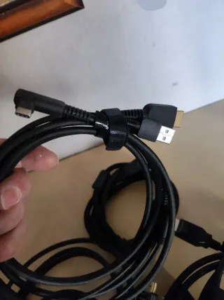 Lote de Cables y Adaptadores Varios