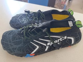 Escarpines, cangrejeras niño negros Sport.s NUEVOS