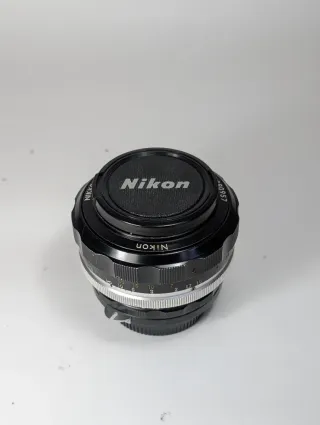 Obiettivo Nikon 55mm f/1.2