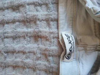 Shorts vaqueros con encaje