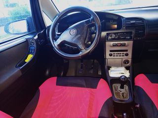 Opel Zafira 2004