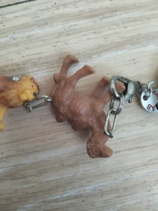 Collana con ciondoli animali