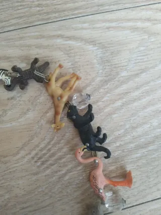 Collana con ciondoli animali