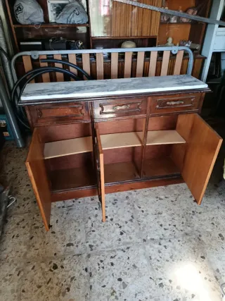 Mueble antiguo madera y mármol