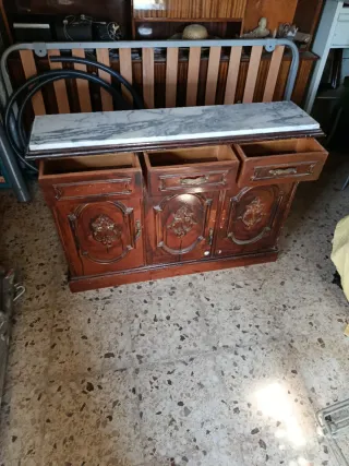 Mueble antiguo madera y mármol