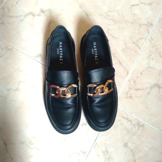 Zapatos negros charol plataforma