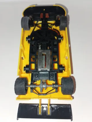 Coche Scalextric Mazda SRS Amarillo